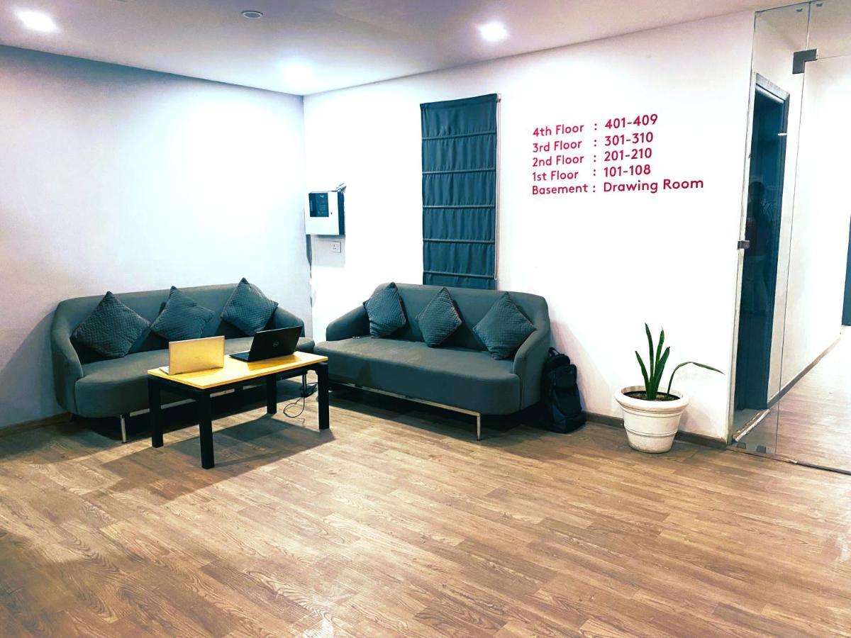 Qotel Hotel Ip Residency East Delhi Preet Vihar New Delhi Exterior photo